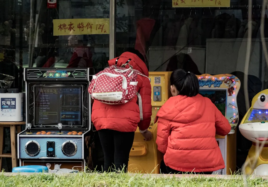 海流计与波浪浮标协同观测：山东海域典型应用案例分析