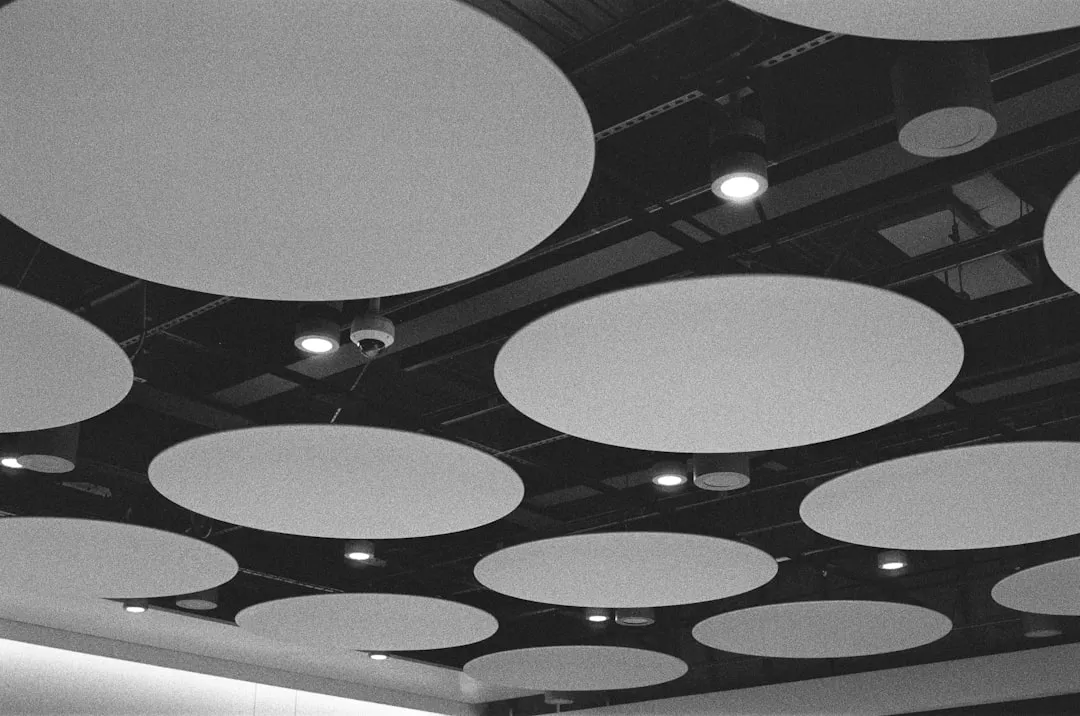 海洋监测设备中的波浪浮标与海流计:技术原理与选型要点解析