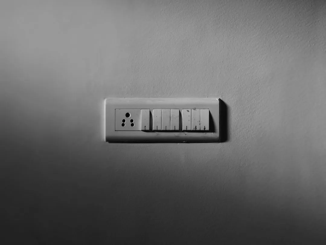 海洋监测设备技术演进：从传统水质浮标到多参数集成观测平台正文配图 1