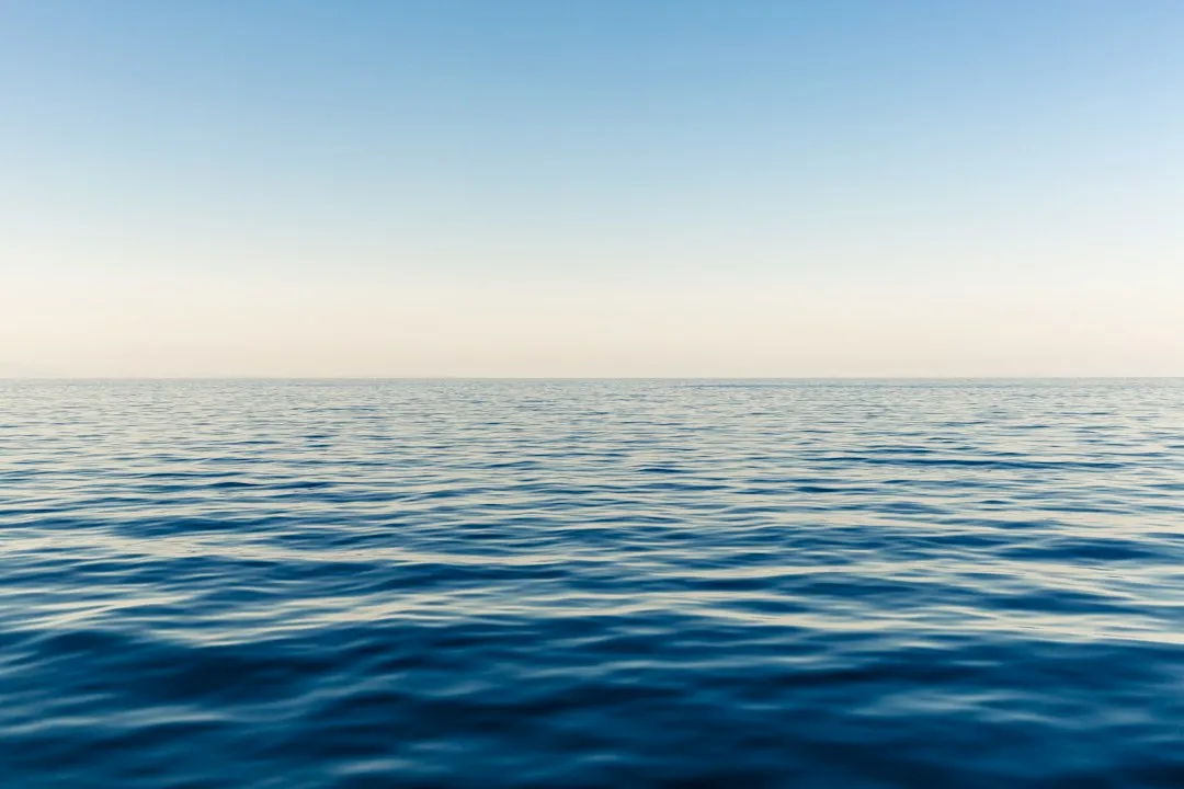 水质浮标与波浪浮标选型对比：如何匹配不同海域的海洋环境监测需求正文配图 2